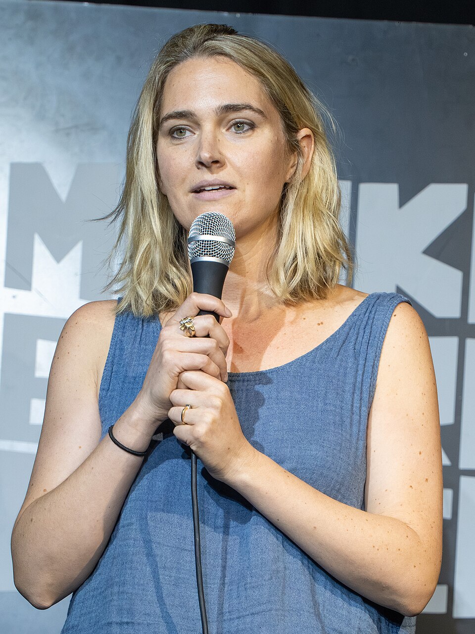 Jena Friedman