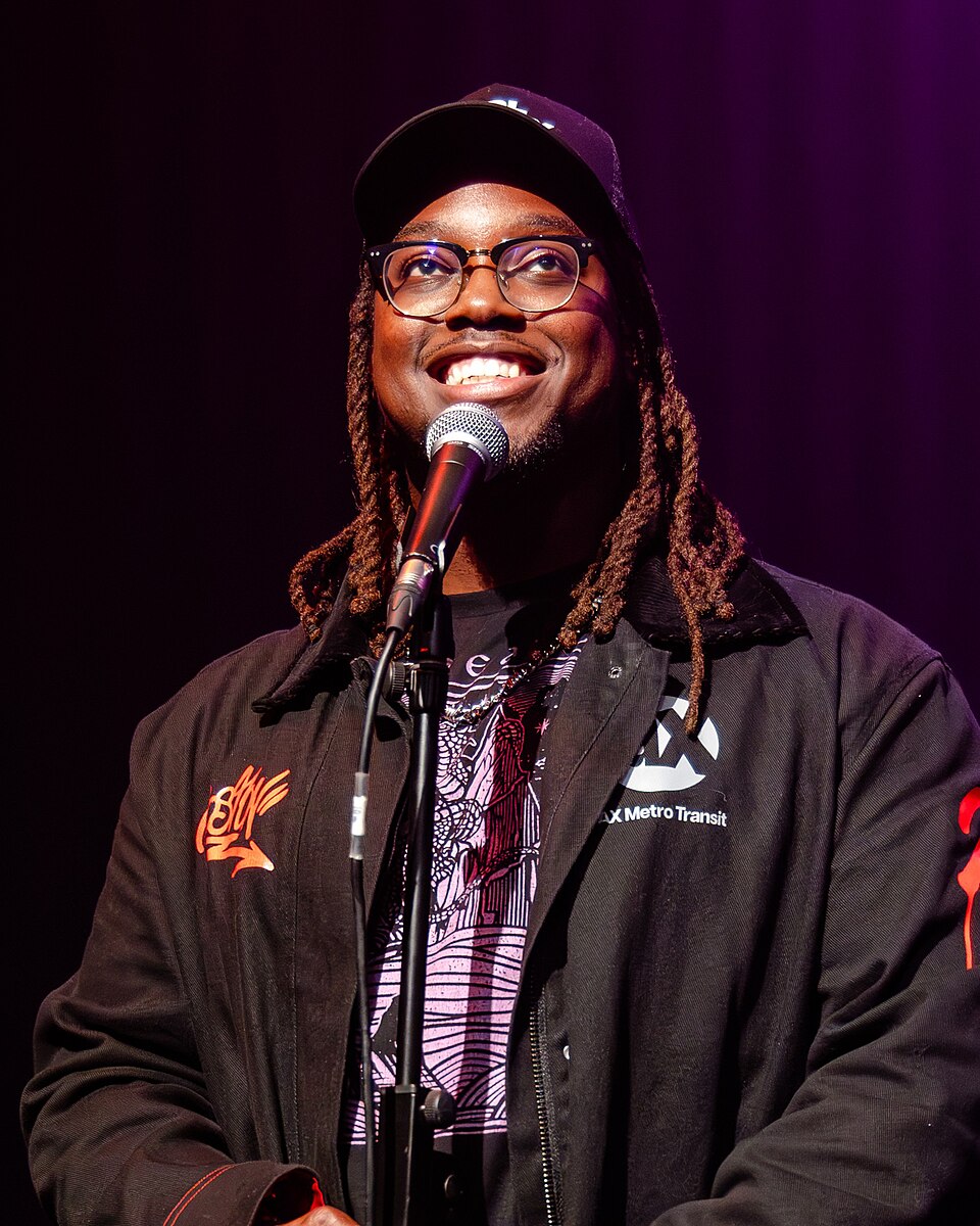 Photo of Ify Nwadiwe
